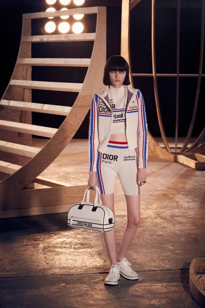 Look 4